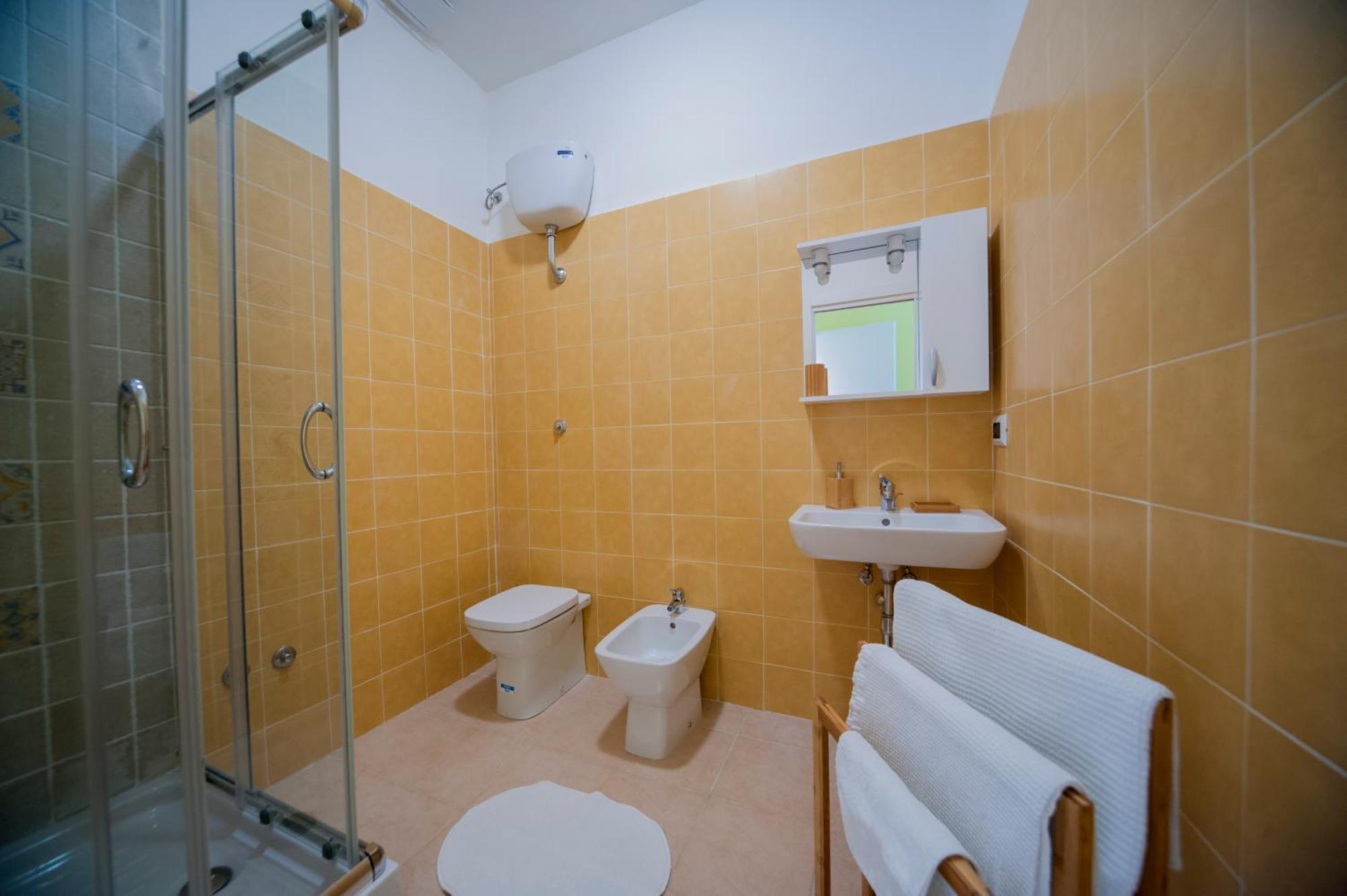 B&B Ma.Li. Νάπολη Εξωτερικό φωτογραφία